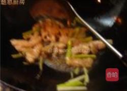 芹菜木耳的做法图解5