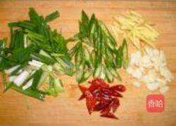 双椒炒花蛤的做法图解2