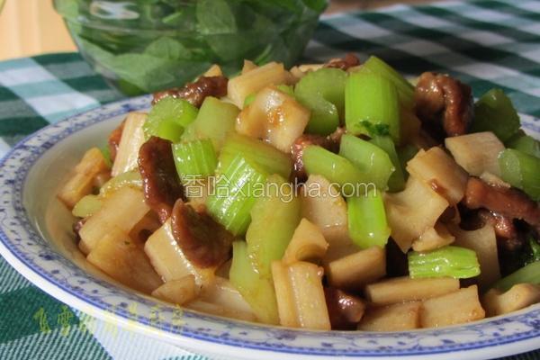 芹菜精肉炒藕丁
