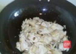 千张蒜苗回锅肉的做法图解2