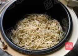 饭煲麻辣豆芽焖面的做法图解9