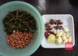 菜干花生红烧鹅的做法图解1