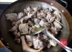 菜干花生红烧鹅的做法图解6