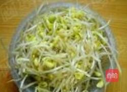 酸辣黄豆芽的做法图解1