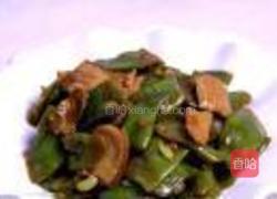 猪肉焖扁豆的做法图解7