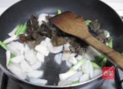 大蒜木耳炒山药的做法图解5