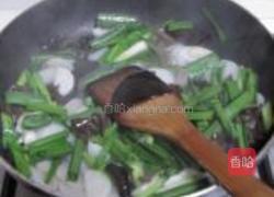 大蒜木耳炒山药的做法图解6