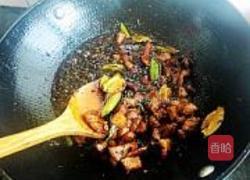 老干妈千张结烧肉的做法图解12