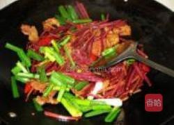 猪肉炒蕨菜的做法图解12