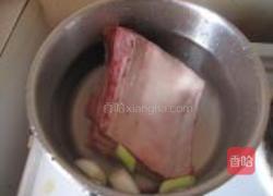 土豆烧牛腩的做法图解2