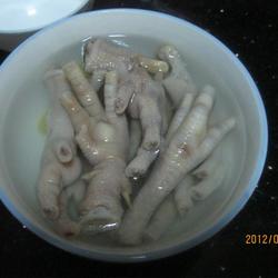 泡椒凤爪的做法[图]