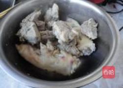 西瓜皮炖颈骨的做法图解7