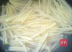 土豆茭白胡萝卜的做法图解1