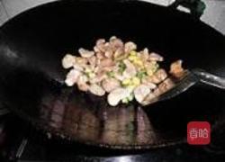 嫩菱炒银杏的做法图解2