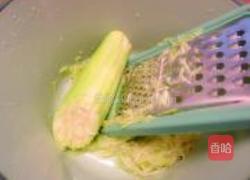 西葫芦鸡蛋素包子的做法图解5