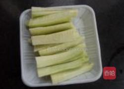 丝瓜素面筋的做法图解2