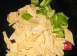 尖椒炒腐竹的做法图解8