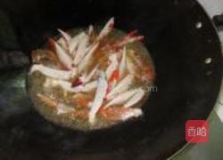 姜葱炒花蟹的做法图解2