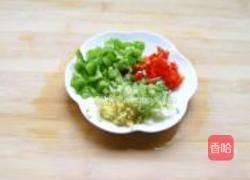 莲藕炒鸡丁的做法图解3