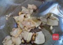 红蘑蒜苔的做法图解6