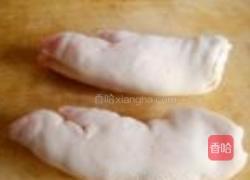 黄豆花生猪蹄煲的做法图解1