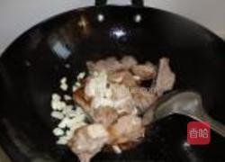 土豆炖排骨的做法图解3