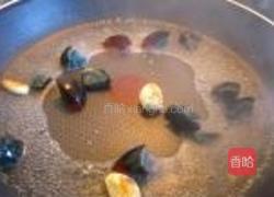皮蛋上汤紫贝菜的做法图解10