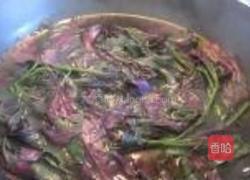 皮蛋上汤紫贝菜的做法图解5