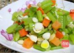 芹菜炒杏仁的做法图解12