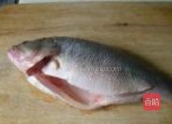 泰酱泡泡鲈鱼的做法图解1