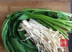 凉拌菠菜金针菇的做法图解1