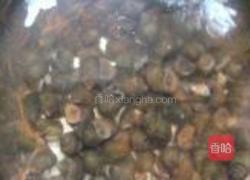 香辣田螺的做法图解1