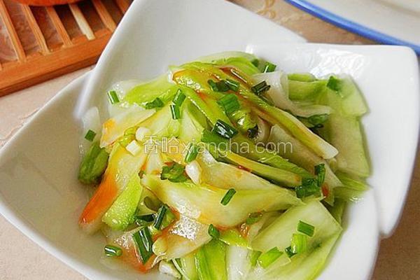 辣油凉拌剥杆菜