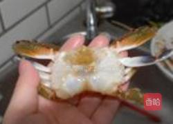 青椒炒蟹的做法图解1