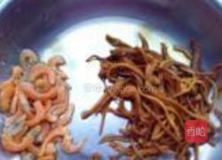 虫草银芽炒粉丝的做法图解3