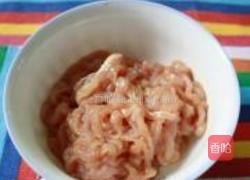 杏鲍菇炒肉丝的做法图解1