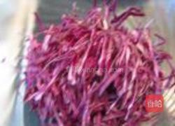 紫甘蓝拌苹果沙拉的做法图解2