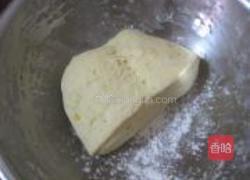 红豆沙地瓜花卷的做法图解1