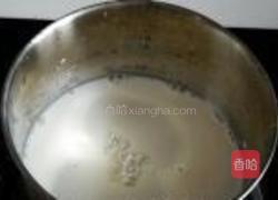 蜜豆鲜奶冰淇淋的做法图解4