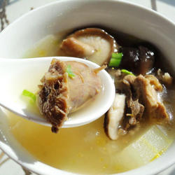 香菇鸡汤的做法[图]