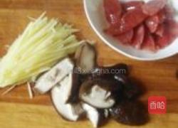 北菇滑鸡腊味饭的做法图解6