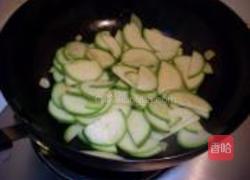西红柿炒西葫芦的做法图解5