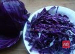 生拌紫甘蓝的做法图解2
