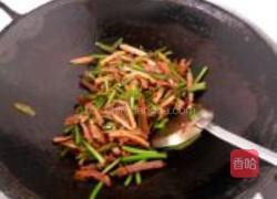 蒜苗豆干炒肉丝的做法图解6
