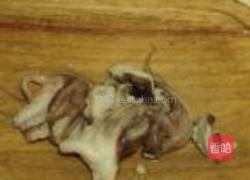 五花肉烧八带的做法图解3