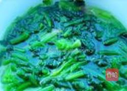 凉拌菠菜花生米的做法图解4