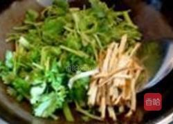 芹菜香干的做法图解7