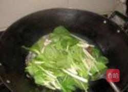 白菜蛤蜊汤的做法图解5