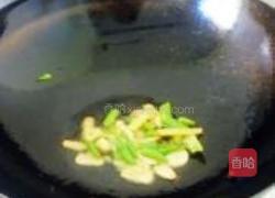 茭白回锅肉的做法图解5