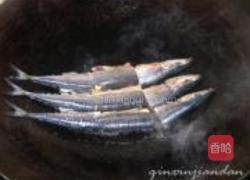 干煎秋刀鱼的做法图解2